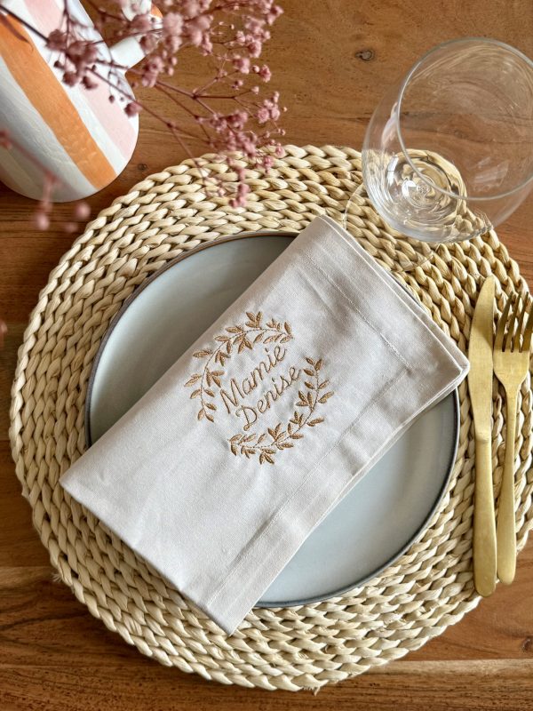 Serviette de table brodée avec prénom