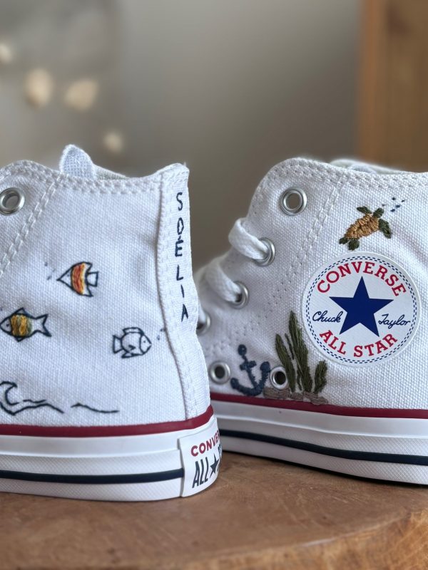 Baskets enfant avec personnalisation broderie poisson, tortue