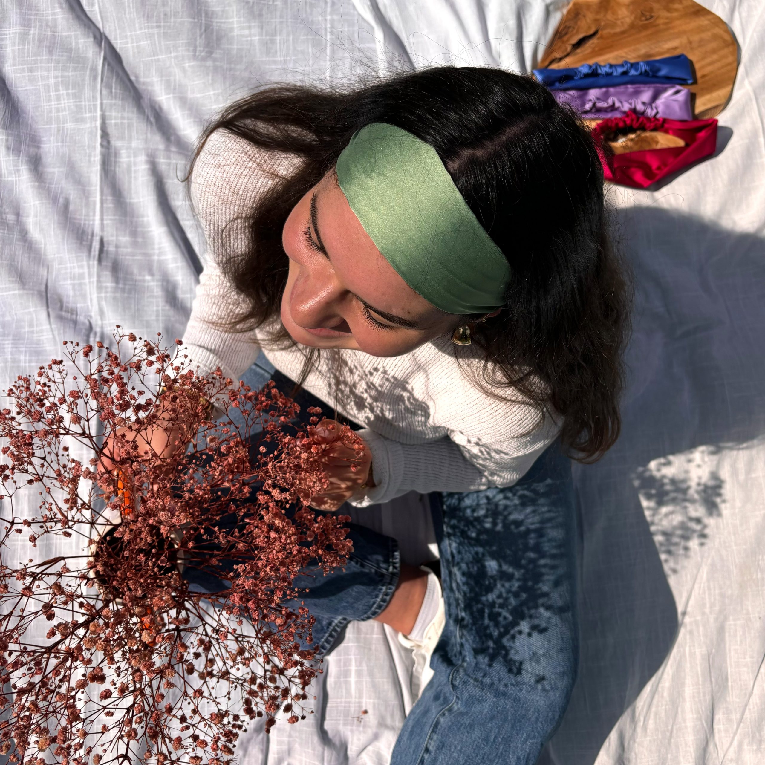 Photo bandeau cheveux satin de soie couleur vert pomme